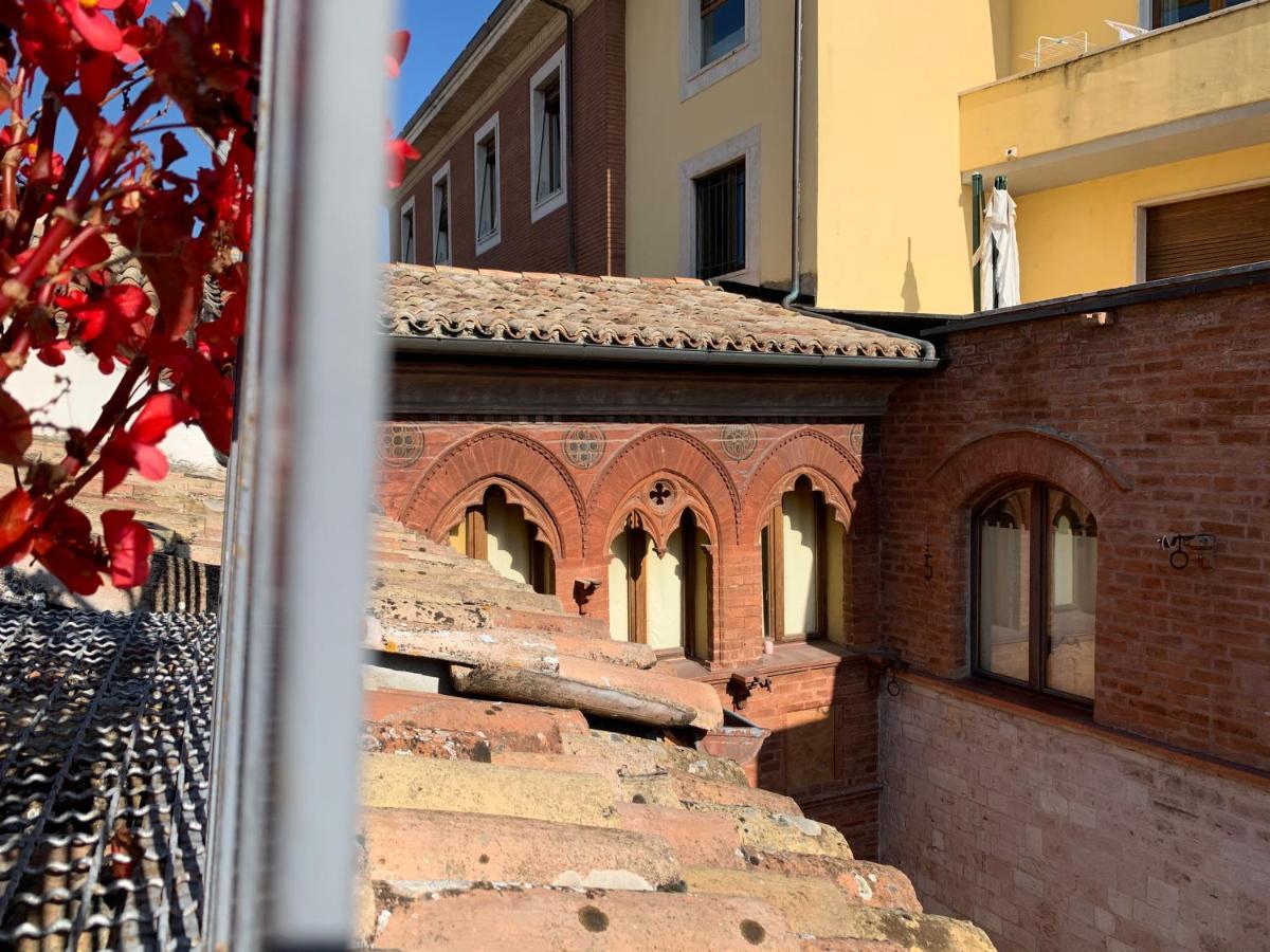 Affittacamere Arco Polinori Foligno Exterior foto