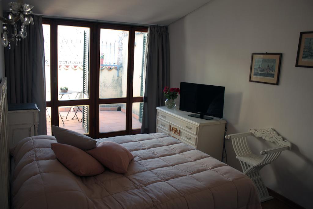 Affittacamere Arco Polinori Foligno Habitación foto
